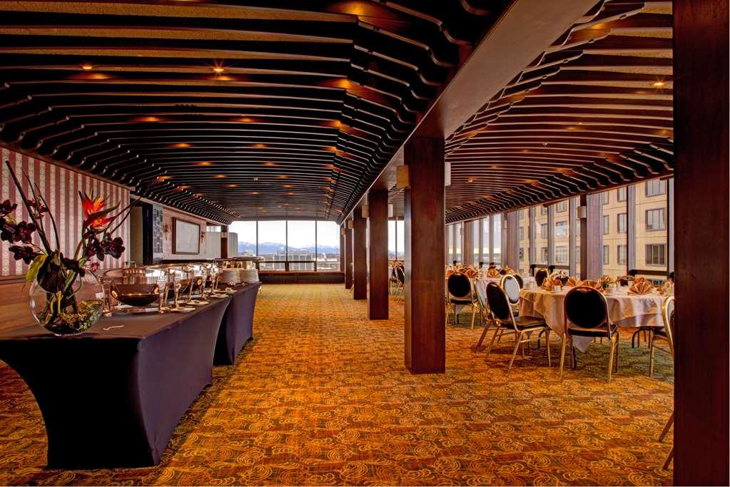 The Hotel Captain Cook Anchorage Konforlar fotoğraf