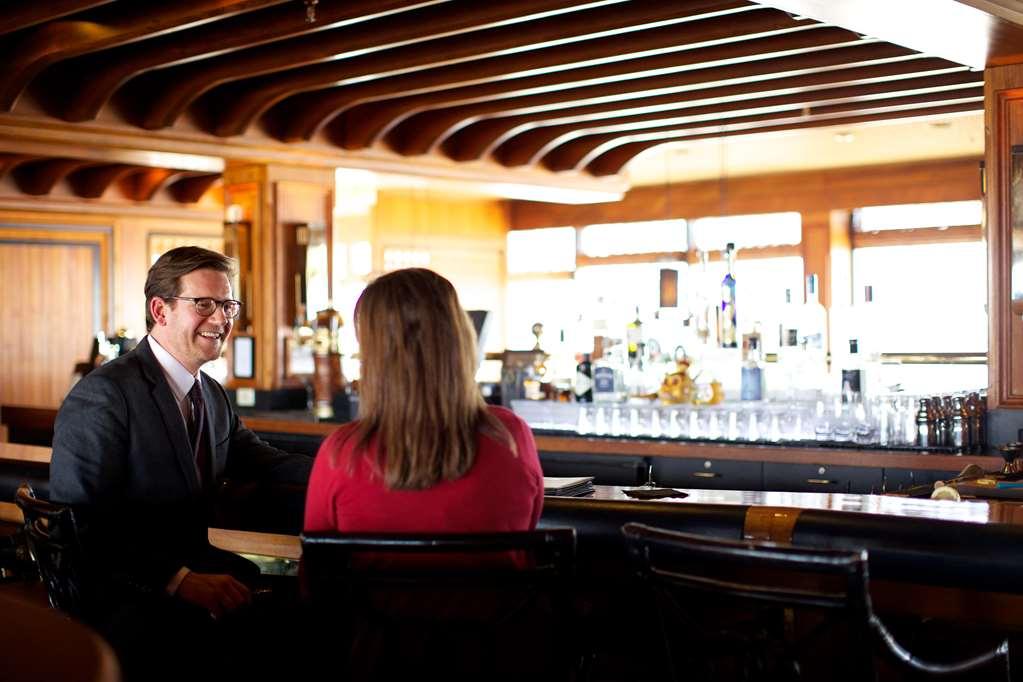 The Hotel Captain Cook Anchorage Restoran fotoğraf